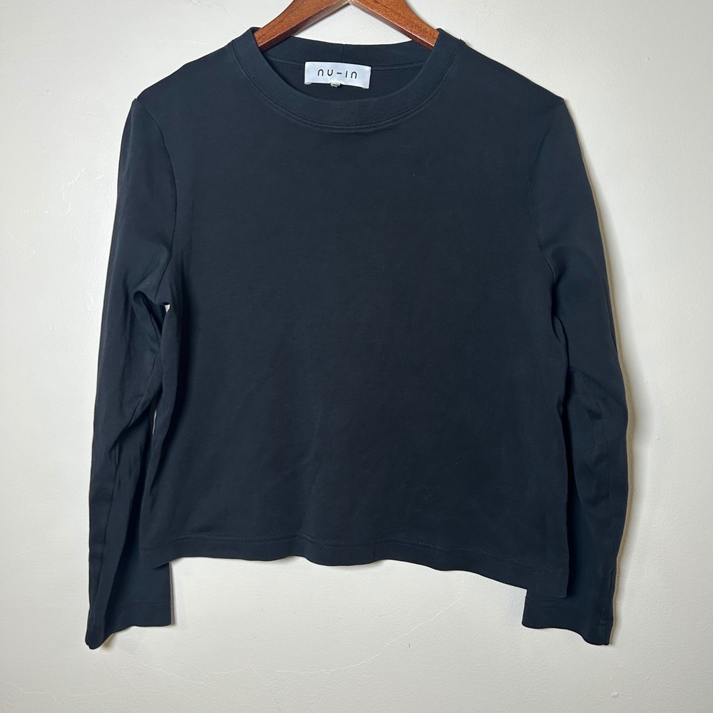 EUC nu-in Long Sleeve Top Size Large Black Minimalist Cotton Crewneck Tee